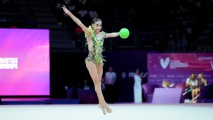 aa q atalyants evelina uzb ph simone ferraro sfa05811 copia